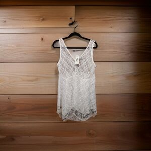 white lace sleeveless baby doll top